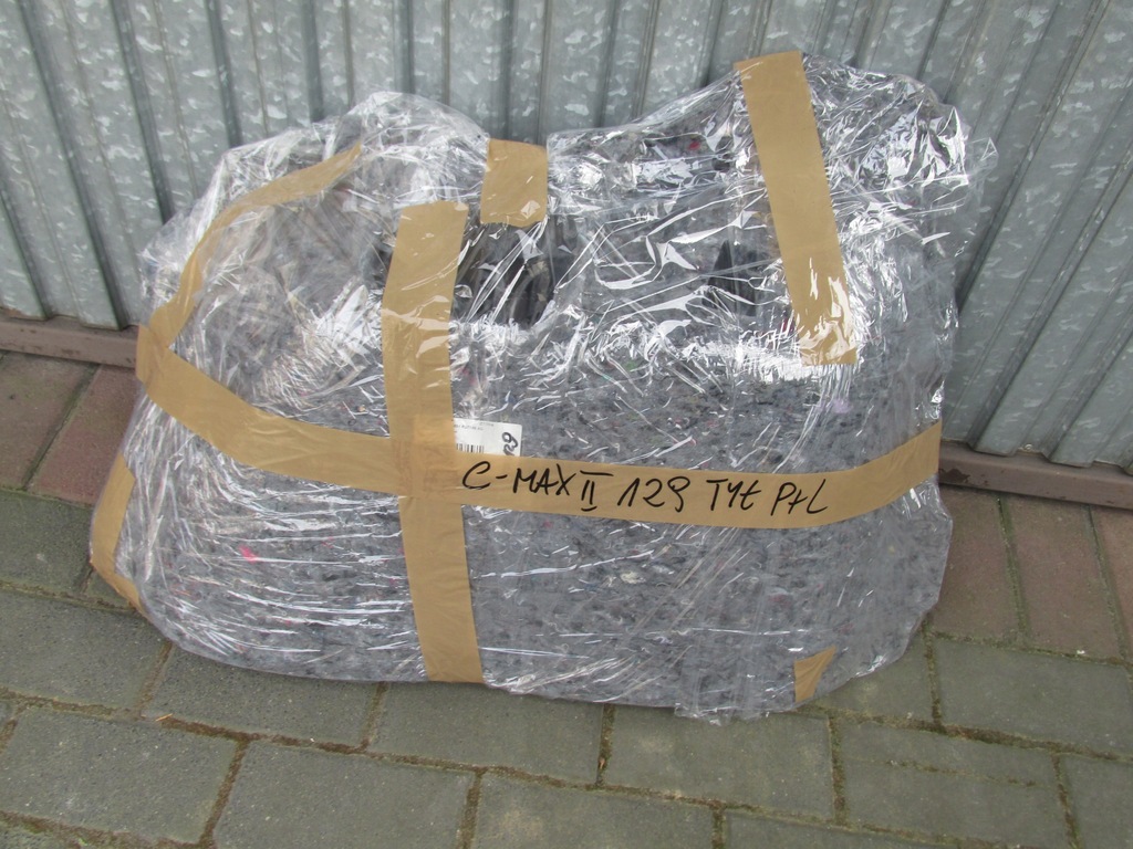 фото №12, Шумоізоляція підкрилок багажника c-max mk2 2013 rok