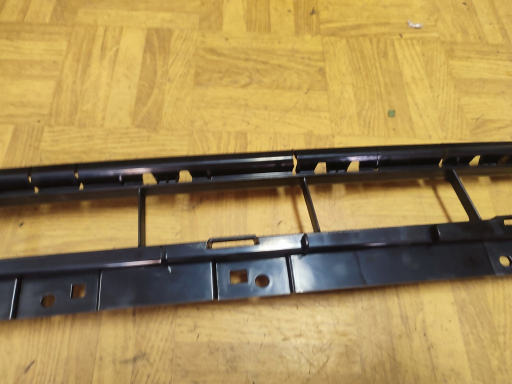 фото №7, Решітка середня нижня бампера перед 80a807647a audi q5 fy 01.17-10.20r