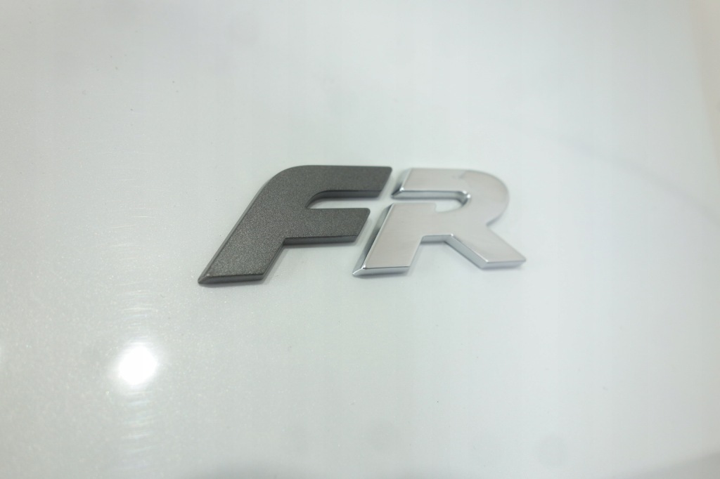 фото №5, Накладка крышки seat leon iv kombi fr 5fe эмблема