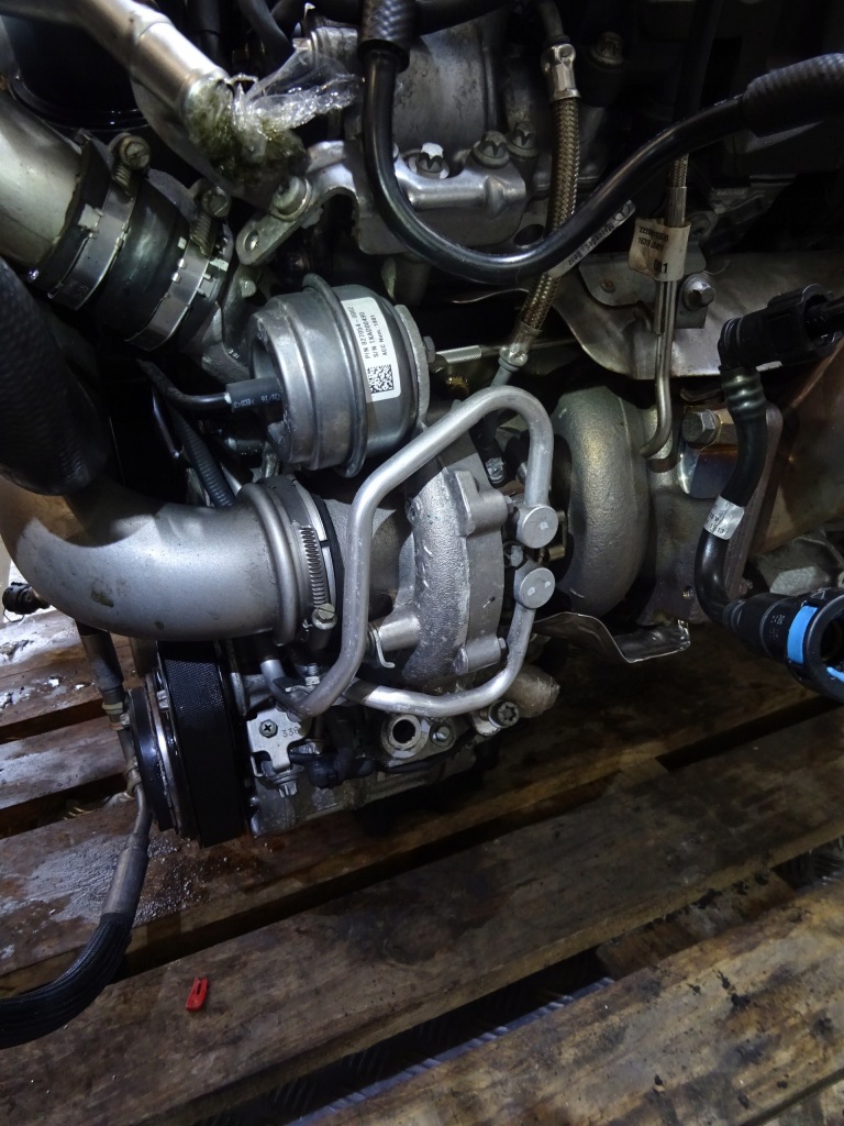 фото №8, Mercedes s w222 6.3 amg двигатель kompletny 157985