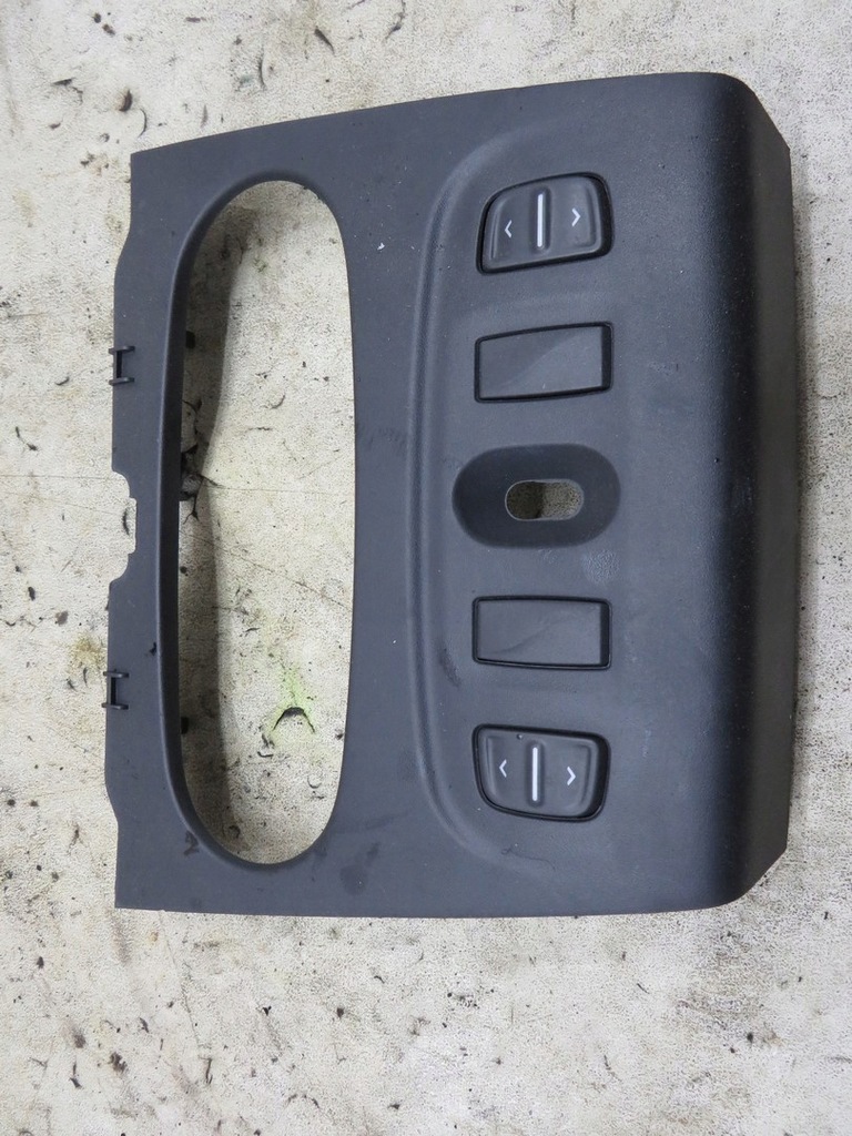 фото №1, Рамка панель кнопки dacia sandero ii