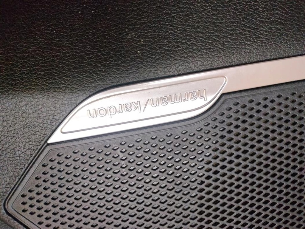 фото №8, Обшивка дверь правый перед kia sportage v nq5 harman kardon