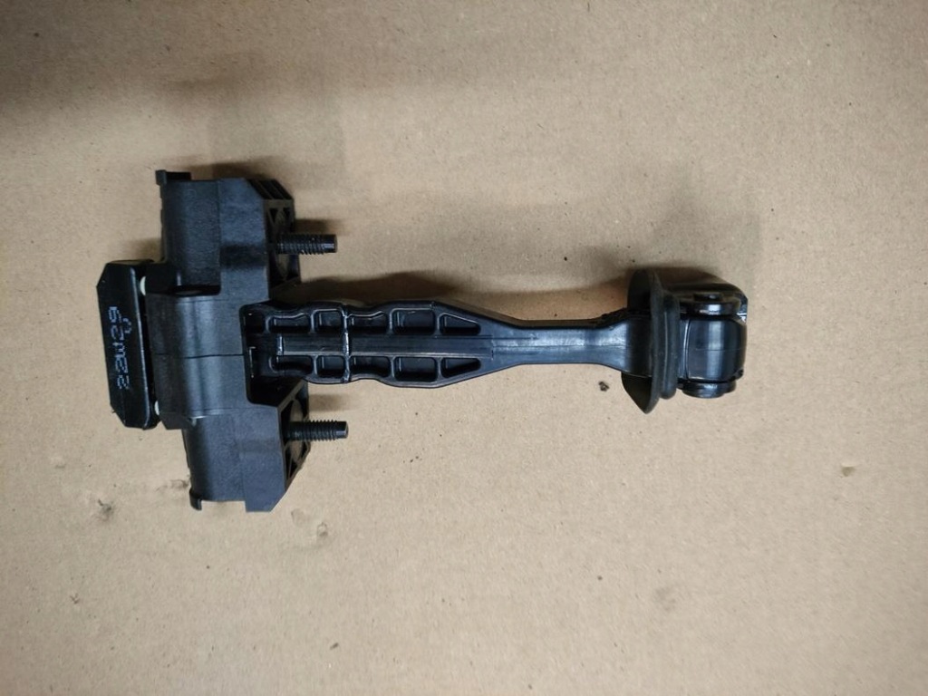 фото №1, Bmw 1 f40 2021 ограничитель дверь перед передних