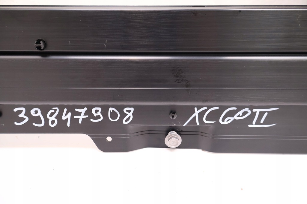 фото №9, Volvo xc60 ii панорама люк 39847908