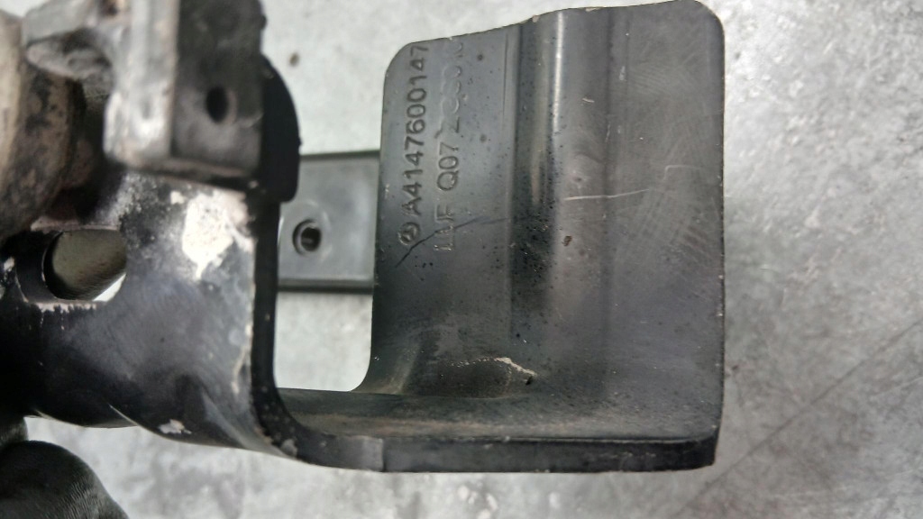 Петля, ролик левый задний  mercedes vaneo w414 01-05r a4147600147 Недорого