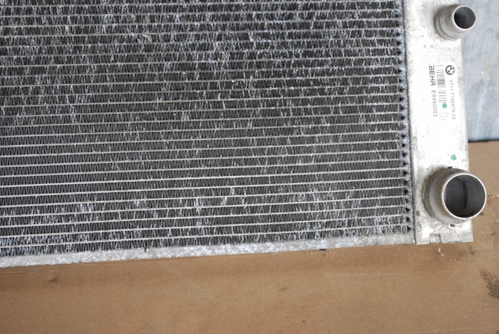 Радіатор води bmw e60 3.0d 7795878 в Україні