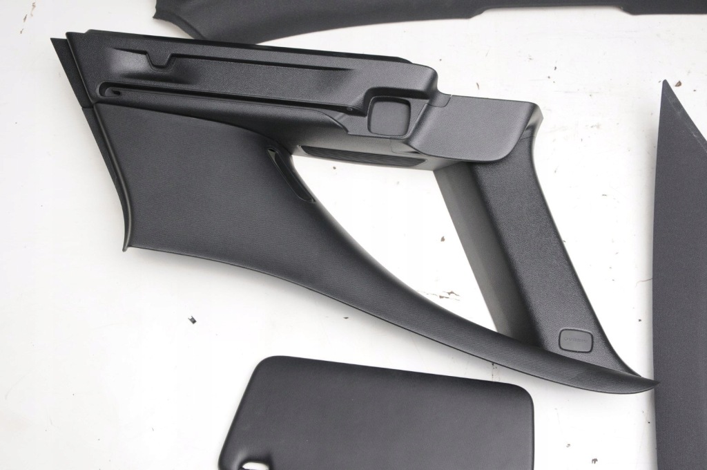 фото №12, Mercedes b w246 lift 2018r стеля czarna ручки сонцезахисний козирок лампа