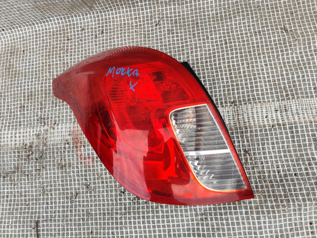 Купити Opel mokka x рестайлінг  16-20 лампа задня ліва задній 42528021