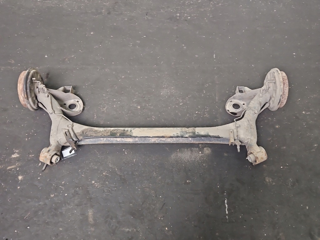 фото №1, Задняя балка oś задняя ступица тормозные барабаны skoda fabia ii hb