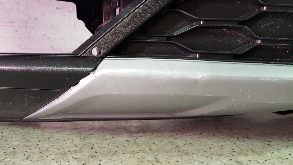 фото №3, Vw t-roc troc 2017 - бампер перед 8382