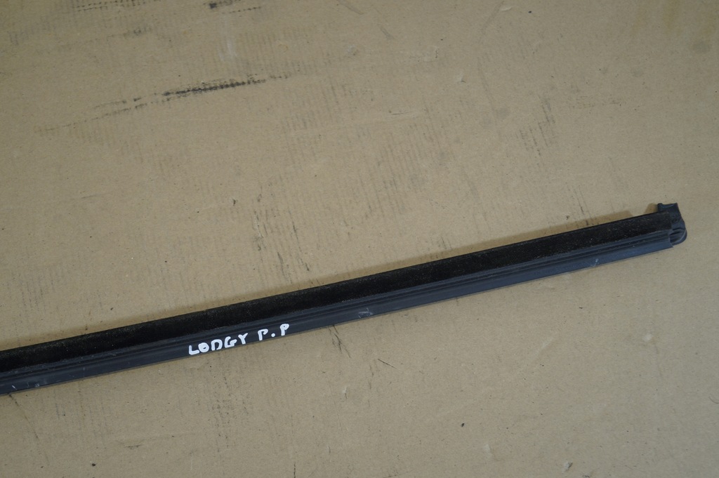 фото №5, Молдинг уплотнитель дверь правый перед dacia lodgy