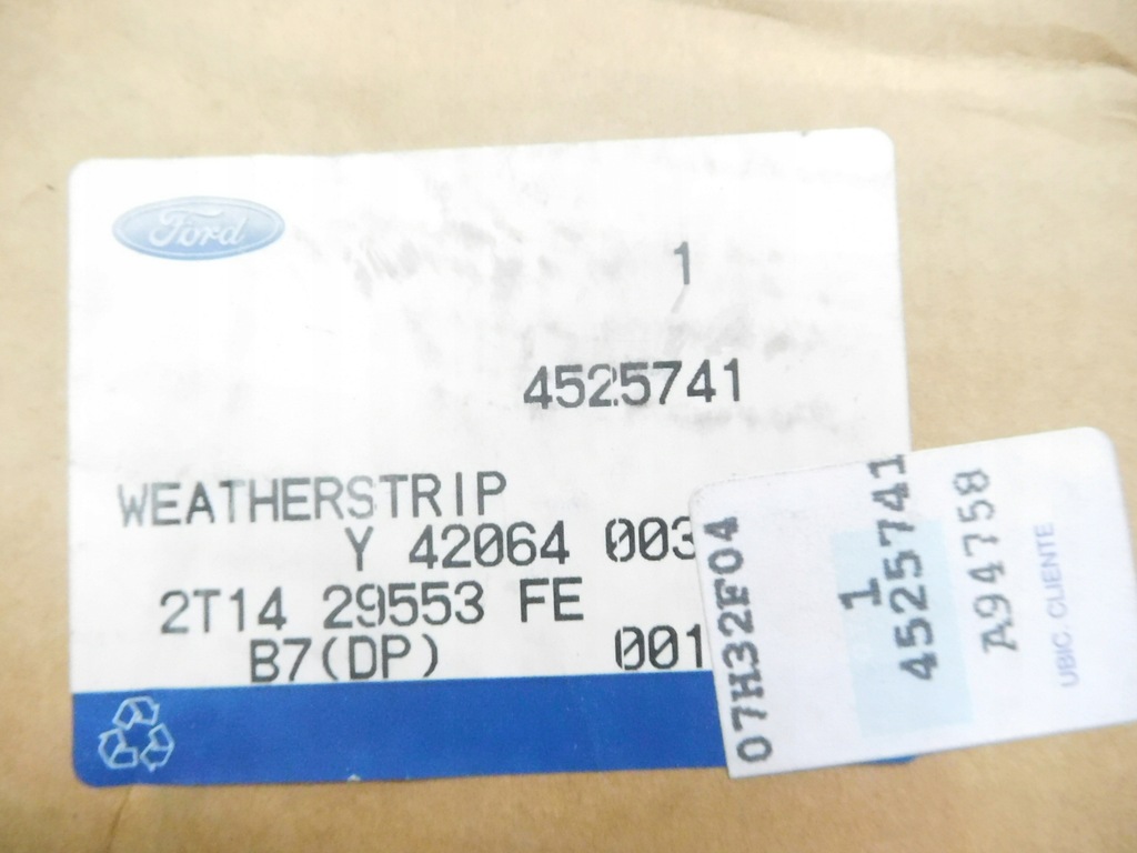 фото №7, Прокладка стекло задний ford transit connect 2002-2013 оригинальный номер 4525741