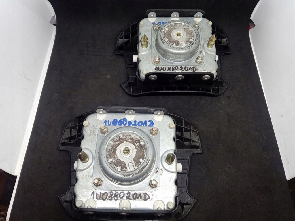 фото №15, Подушка подушка безопасности водителя skoda superb 1u0880201d