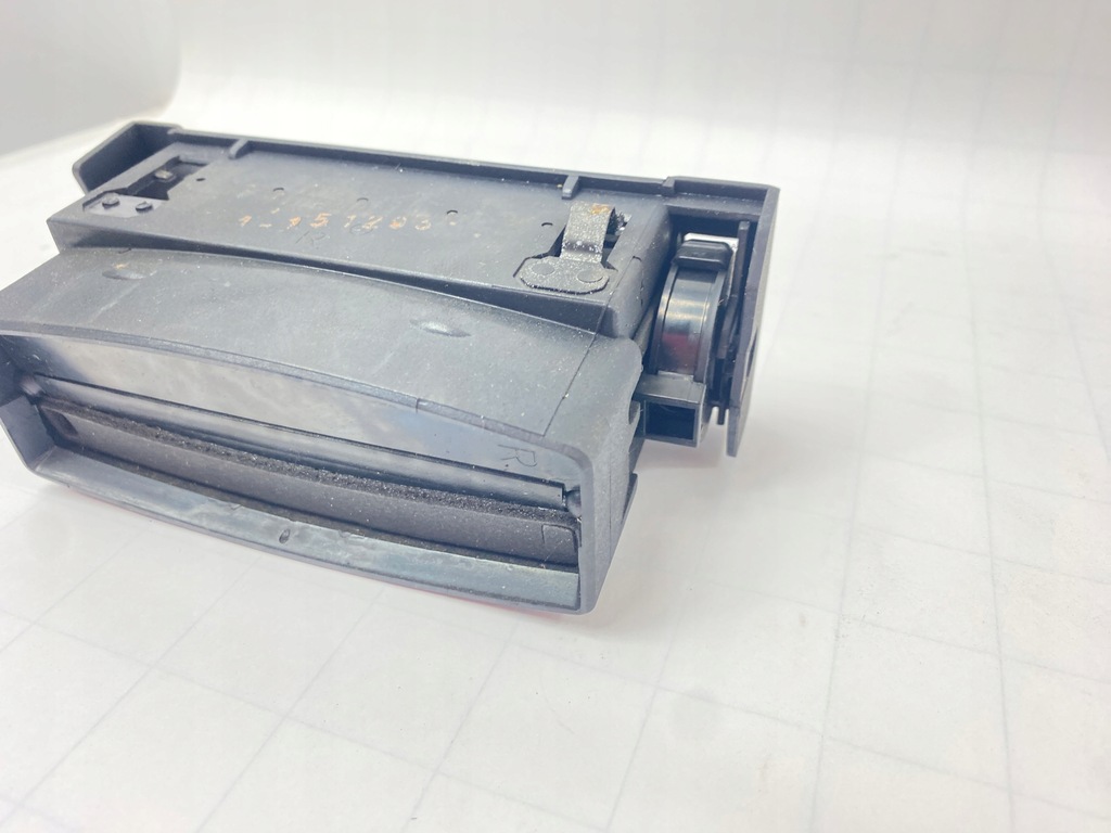 фото №7, Решётка обдув воздуховод правая пассажира w панель консоль mercedes w124 124