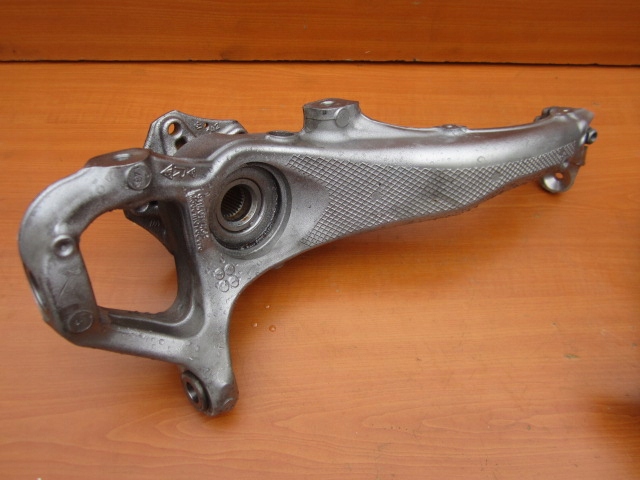 фото №11, Porsche taycan panamera поворотний кулак права правий перед 9j1407246b / 9j1407152g