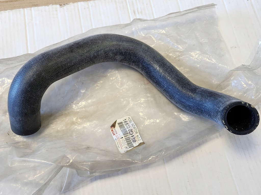 фото №1, Труба шланг wody corolla e12 nowa oryg. 16572-0d110