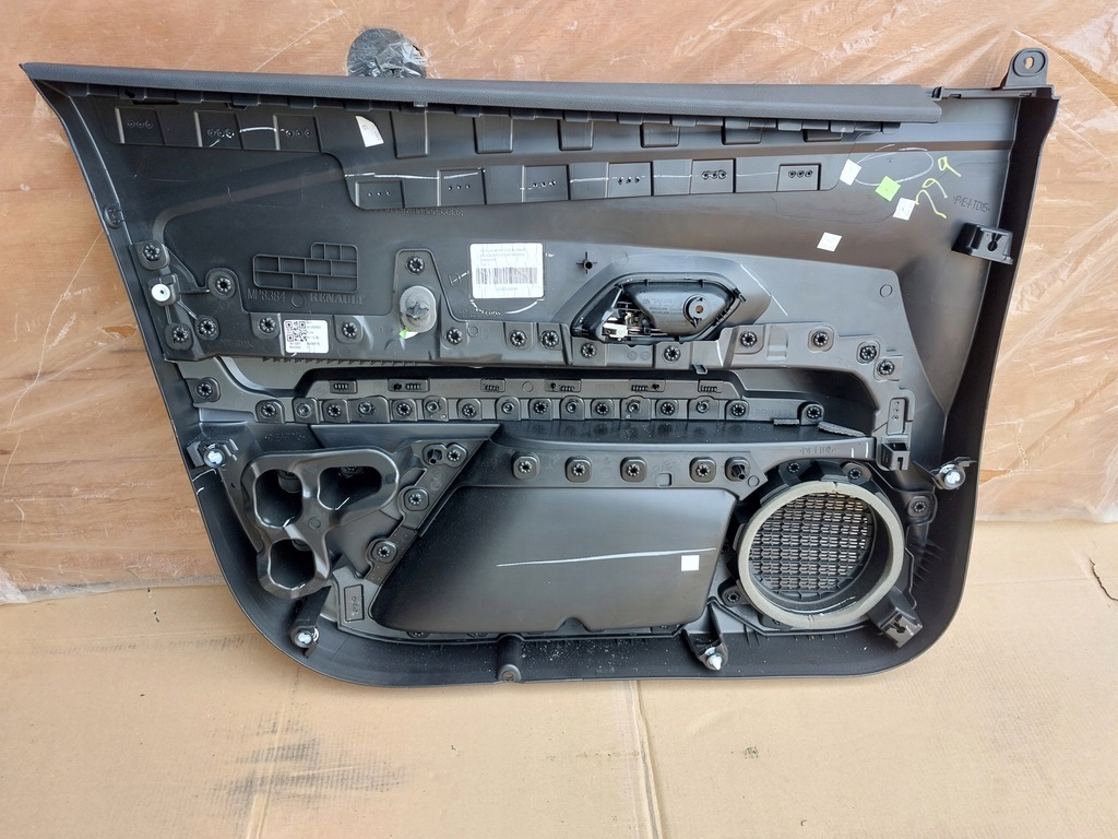 фото №9, Sandero iii 3 stepway 21r обшивка двері перед правий