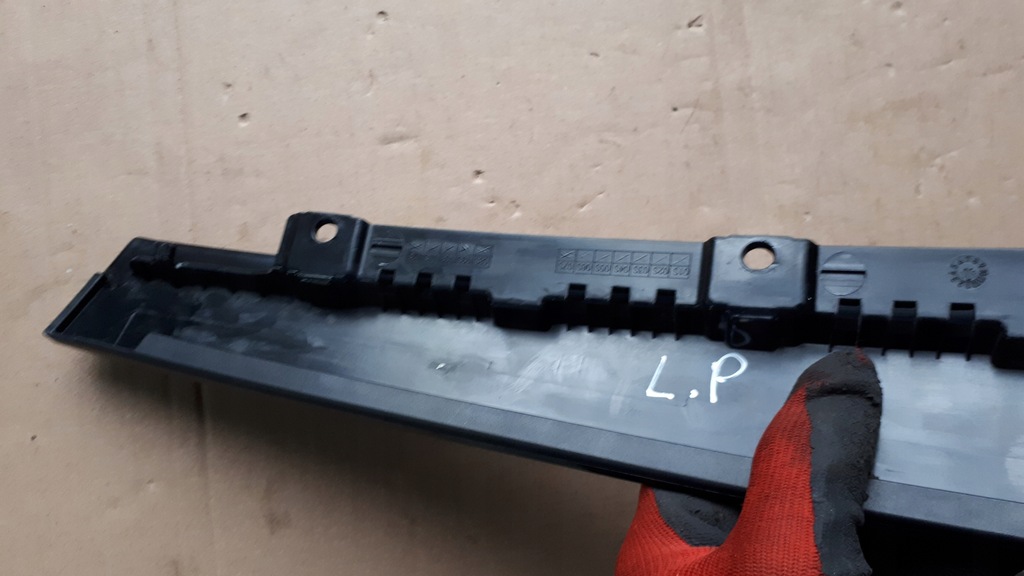 фото №8, S4 b9 a4 8w молдинг защита дверь стойка левый перед