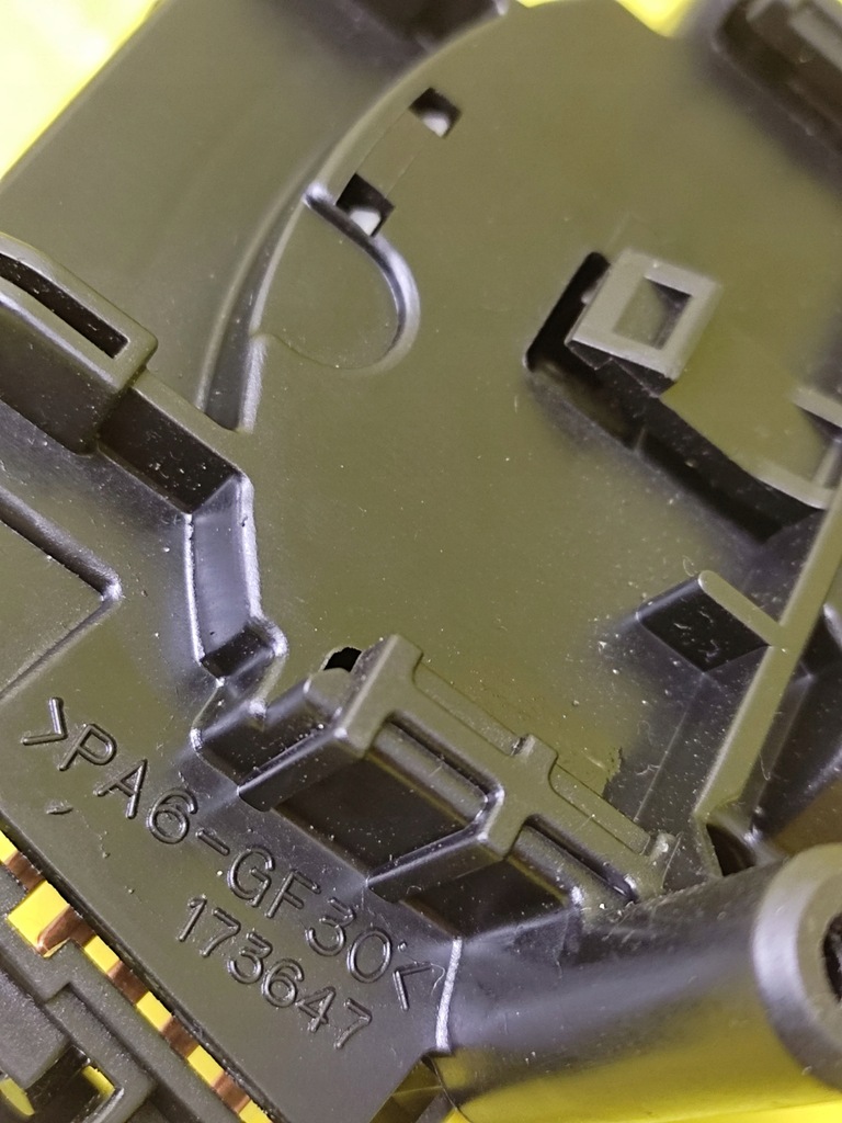 фото №5, Toyota yaris i переключатель дворник 173647