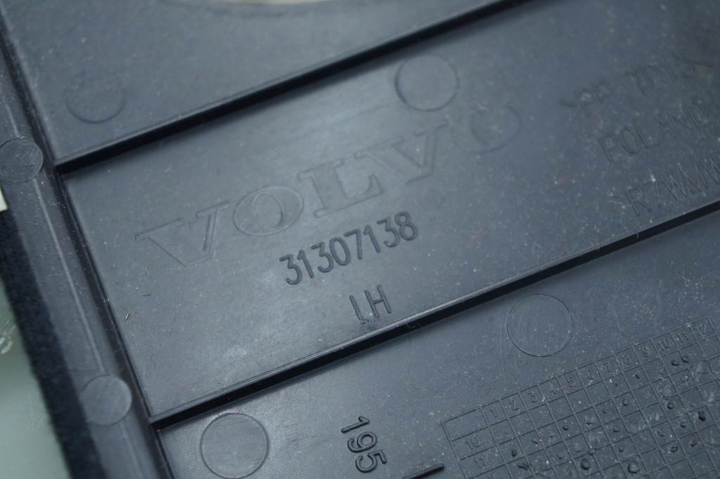 фото №5, Volvo s60 ii v60 lift r-design обшивка захист оббивка стійка лівий 31307138