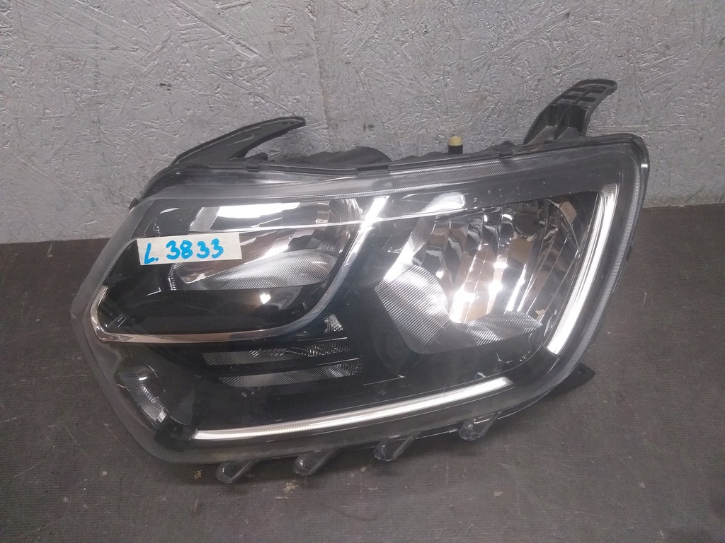 фото №1, Лампа перед левая dacia duster ii 2 17- led 260609367r