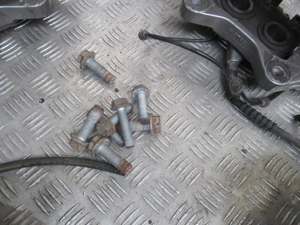 фото №6, Mercedes w222 суппорт суппорты тормоза комплект