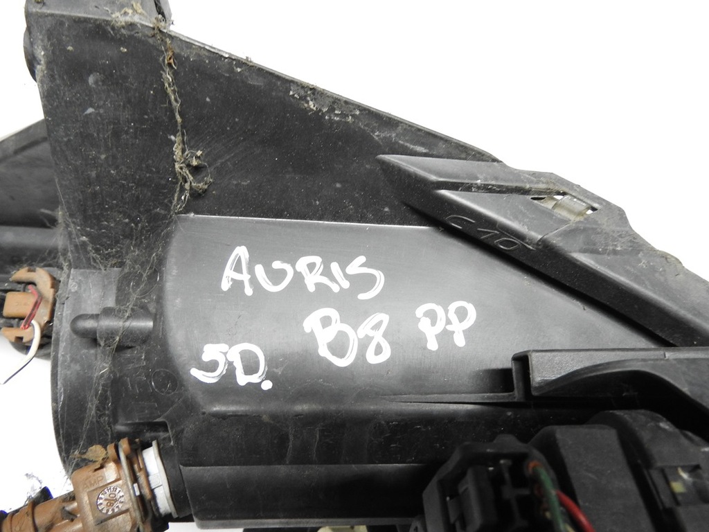 фото №6, Toyota auris i 06-09 лампа правый перед