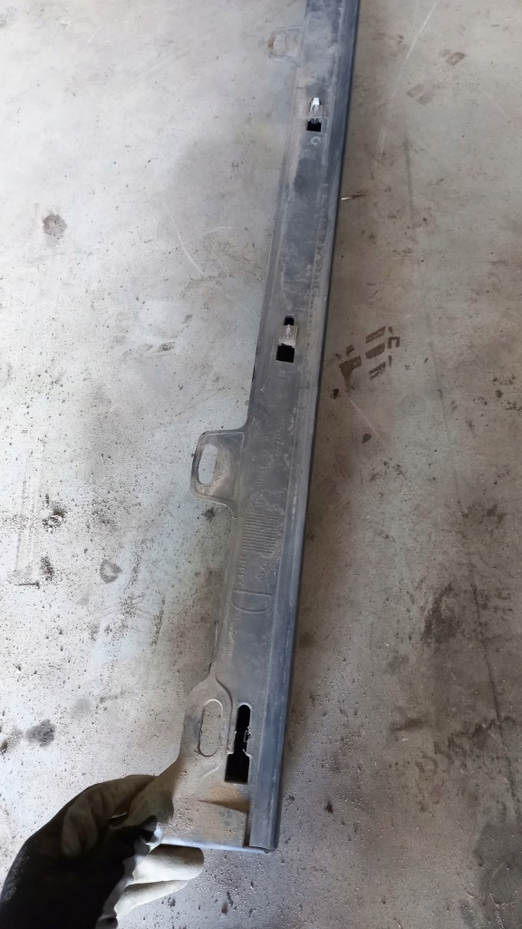 фото №2, Молдинг порог правая volvo s40v40