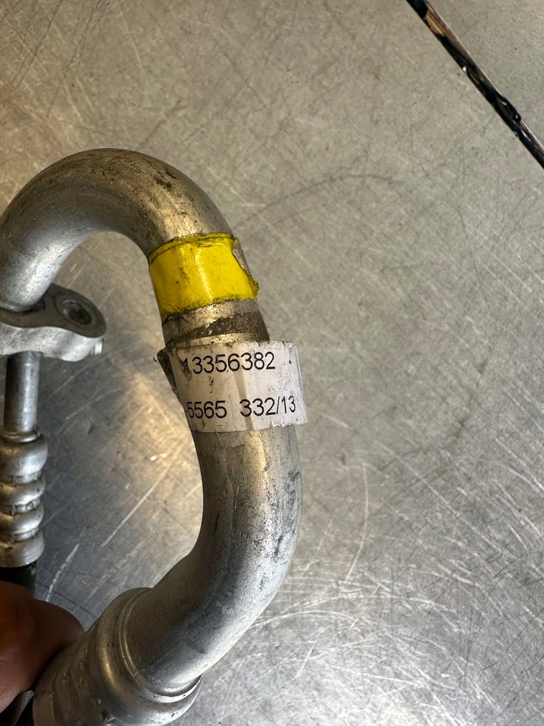 Шланг кондиціонера opel adam 13356382 Доставка