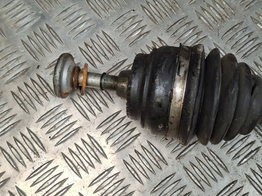 Приводной вал передняя bmw 5 f10 f11 ay759304302 Цена