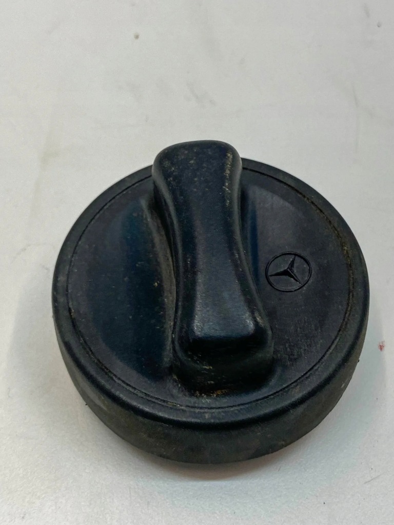 Купити Кришка бака пального mercedes-benz sl r129 a1404700005 21615436 5.0l