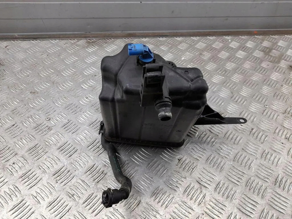 Бачок расширительный bmw 6 coupe f13 1713760194802 4.4l бензиновый 2012 с Разборки