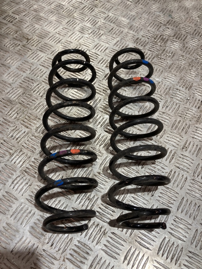 фото №1, Пружина задняя левая правая citroen c4 iii 20- 1.2 thp