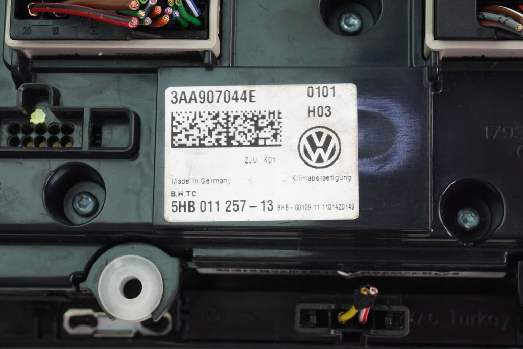 фото №8, Панель кондиционера vw passat b7 3aa907044e