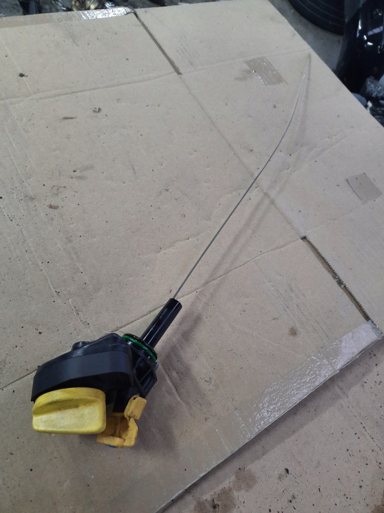 Купити Renault austral 1.2 e-tech кришка заливної