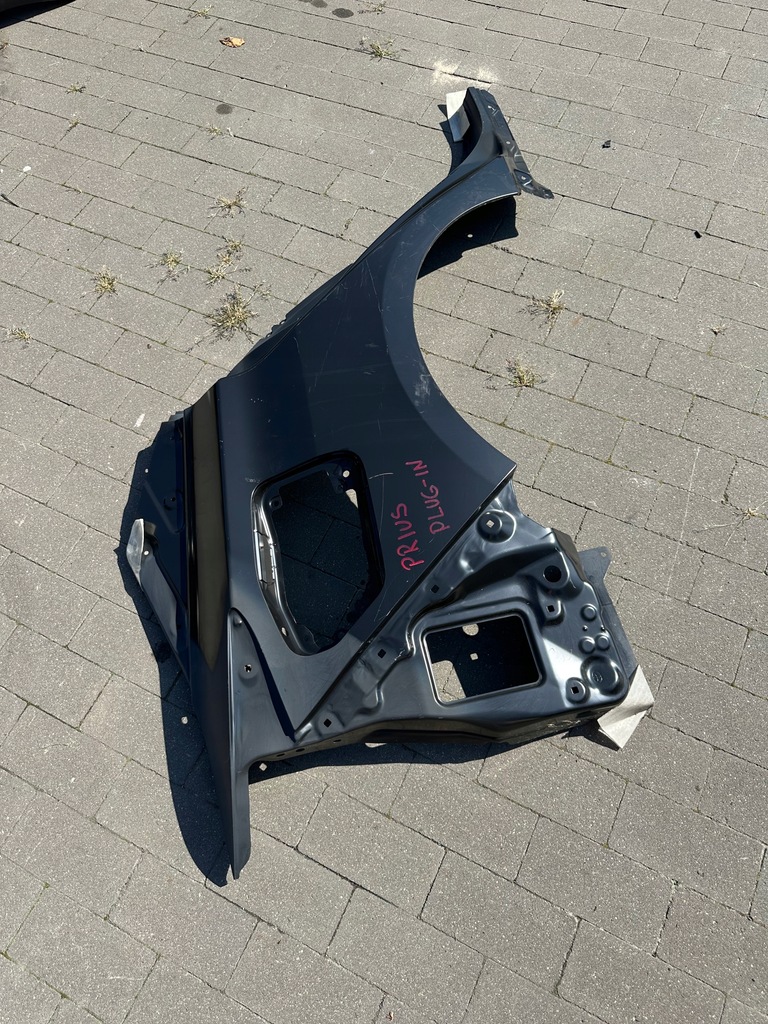 фото №1, Toyota prius plug-in задний крыло