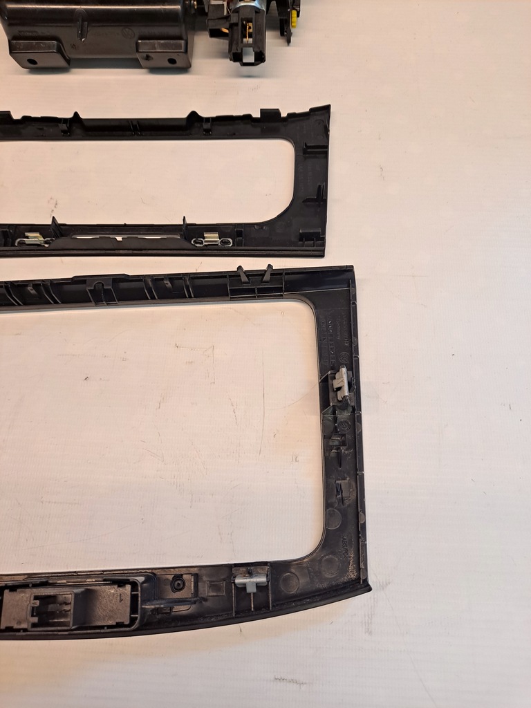 фото №13, Рамка dekor бардачок kpl vw passat b7 3aa858069h