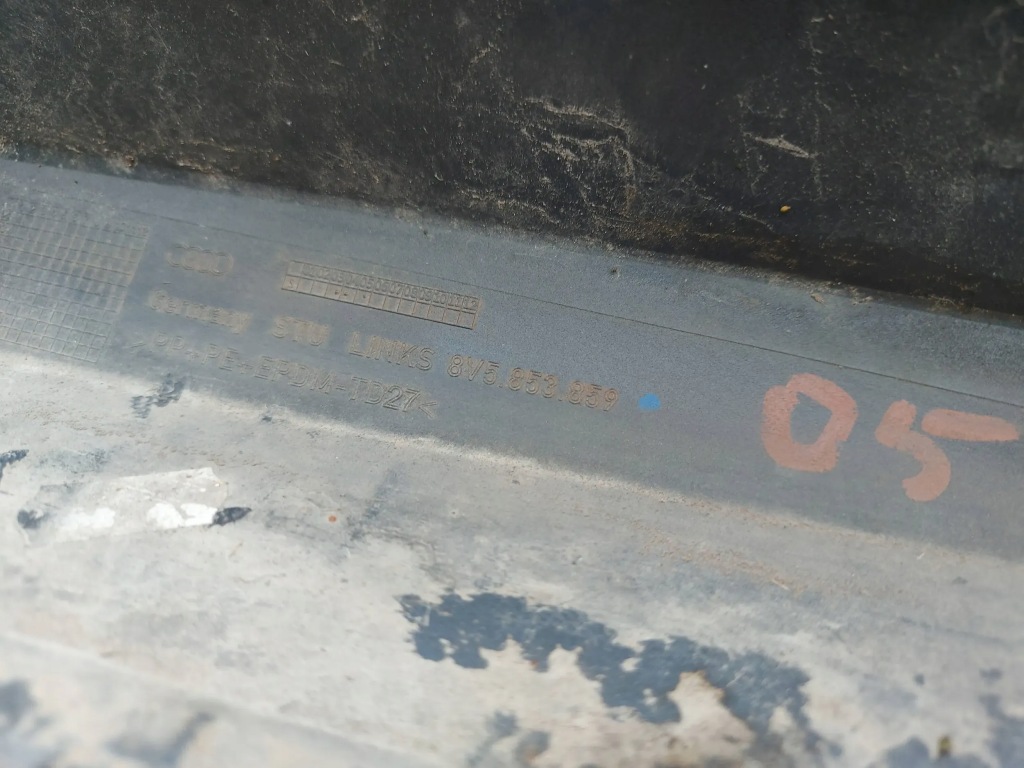 Audi a3 8v5 седан s-line ліва молдинг поріг накладка поріг Зі Шроту