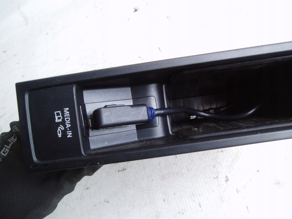 фото №2, Модуль комфорта volkswagen оригинальный номер 5n0035341f