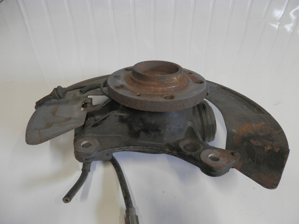 фото №1, Citroen c5 iii 1.6 hdi ступица поворотный кулак передняя левая