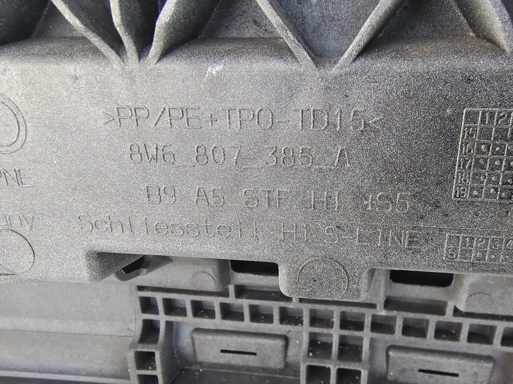 фото №9, Audi a5 f5 s-line бампер задня 8w6807385a