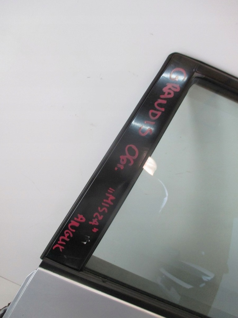 фото №6, Дверь левая задние mitsubishi grandis anglik