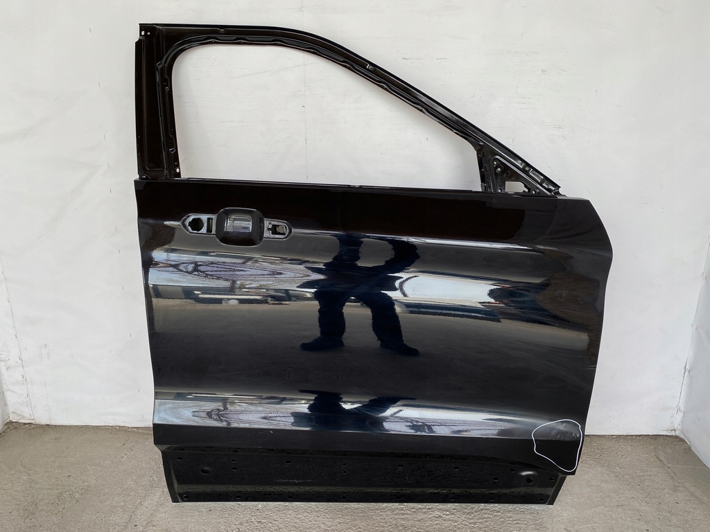 фото №1, Ford explorer vi 2019r- двері праве передні