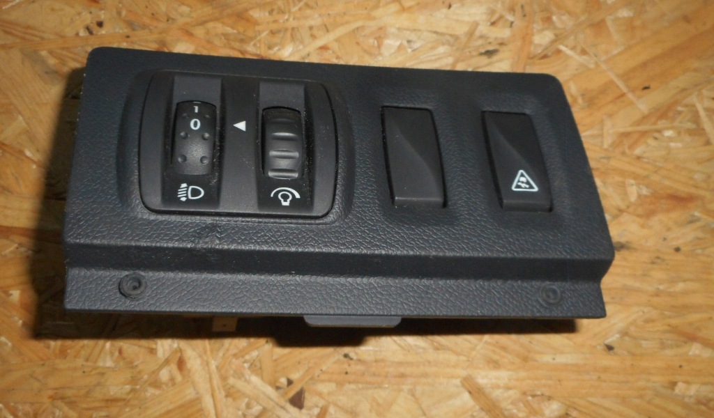 фото №1, Renault laguna iii 11r панель перемикач світла