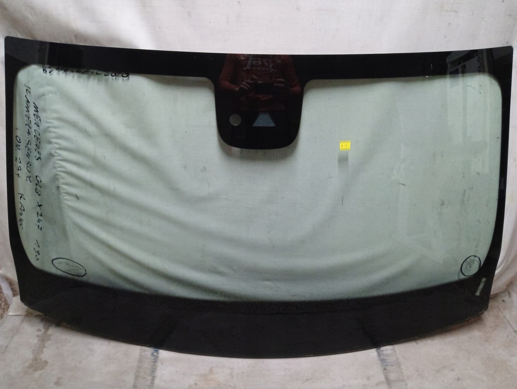 фото №1, Скло передня mercedes glb x247 2019- камера датчик оригінал kamyk