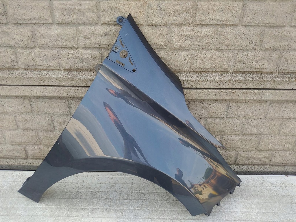 фото №1, Renault zoe крила правий передній оригінал