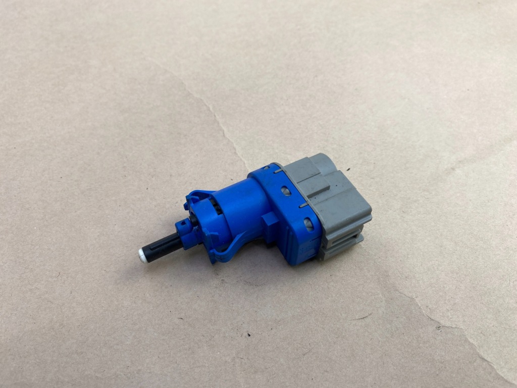 Датчик света стоп ford edge ii c-max ii mondeo v выключатель стоп-сигнал Цена