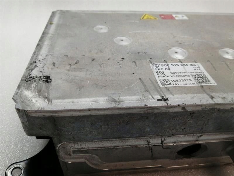 Модуль управляющий зарядка аккумулятор porsche taycan 9j 5qe915684bg jednos с Разборки