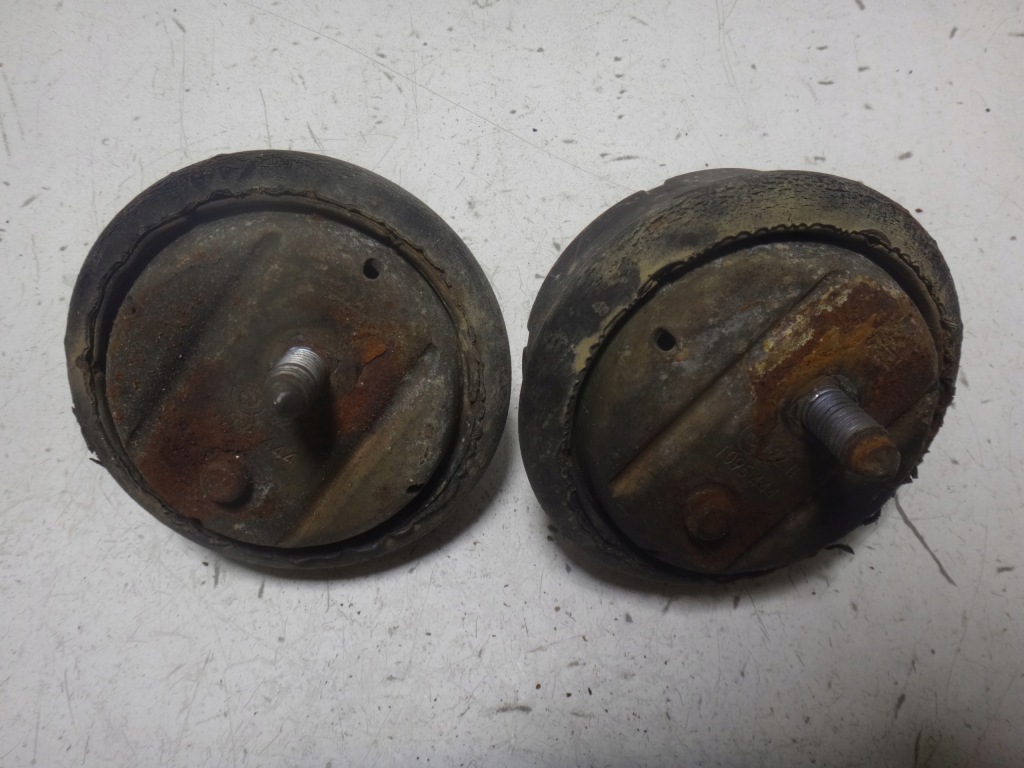 Подушка двигуна bmw e36 m54 Недорого