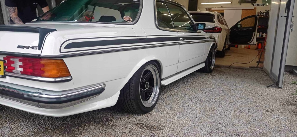 Mercedes c123 купе amg pakiet/bodykit replika в Україні